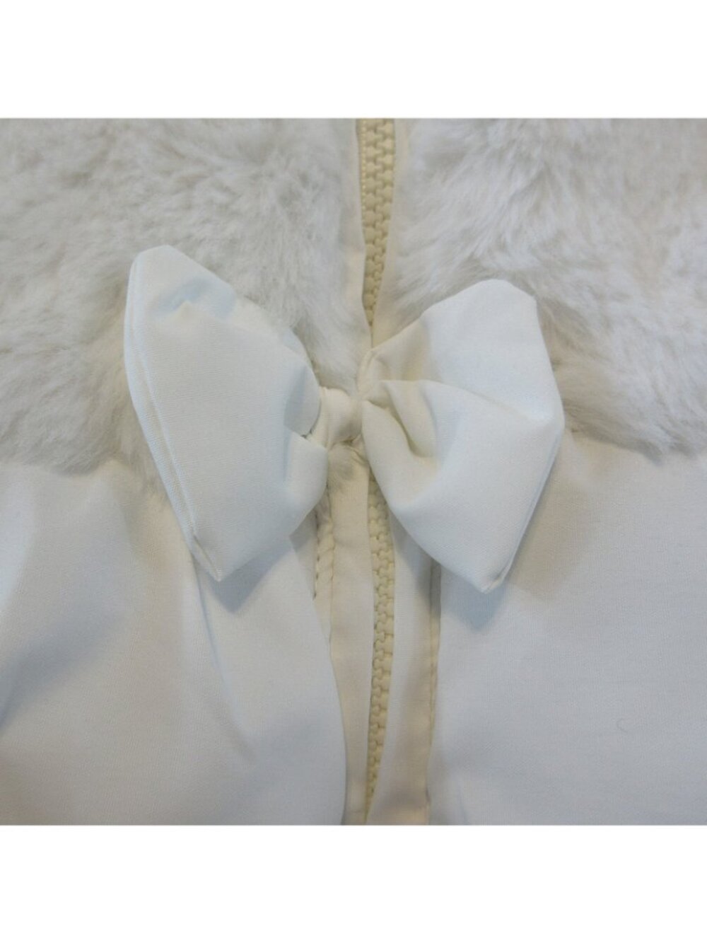 Little Me Baby Girls Ivory Faux Fur Hooded Jacket With Bow Size 12 Months - Picture 3 of 7